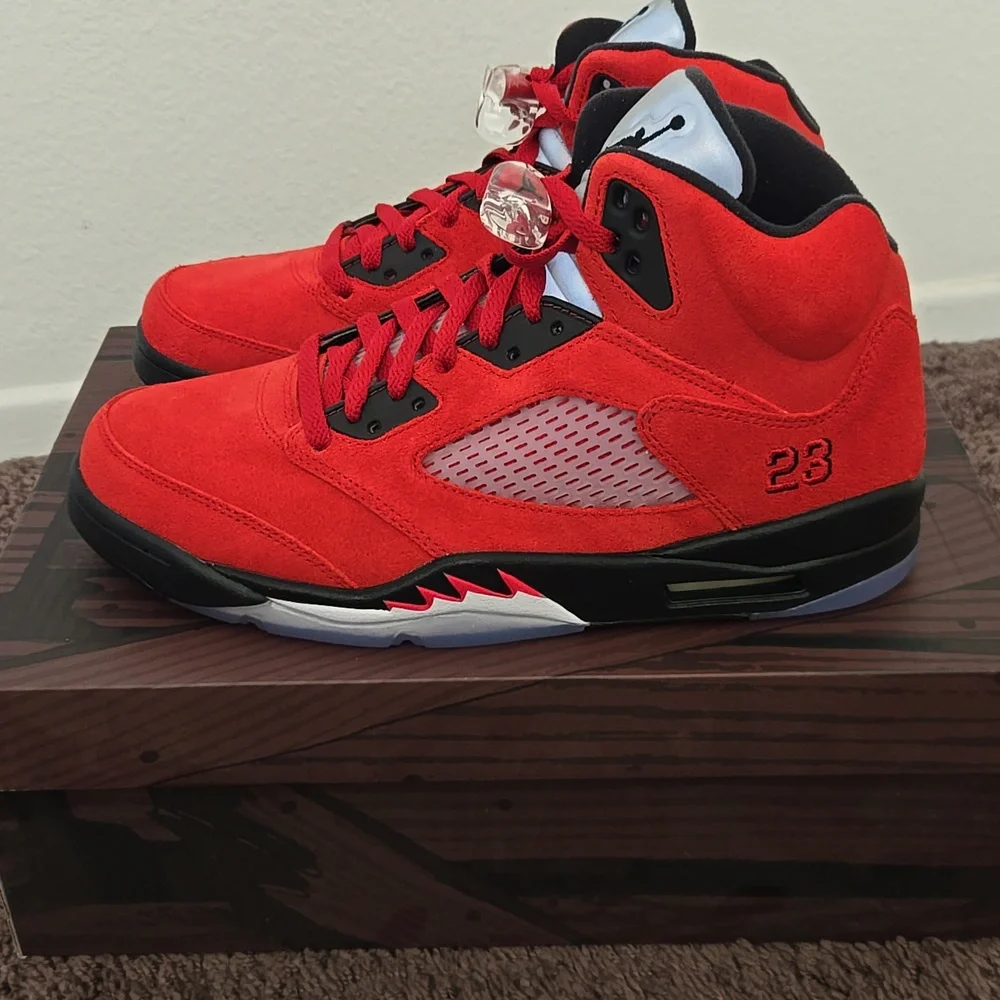 Raging Bull Jordan 5 Toro Bravo Deadstock - Picture 4 of 8